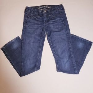 American Eagle true boot blue jeans size 2